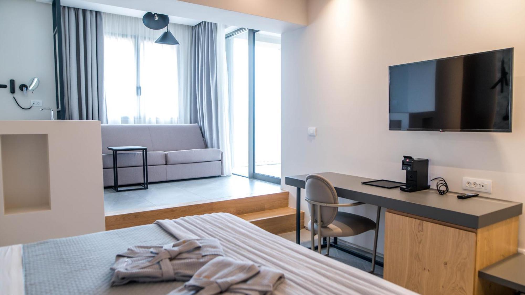 Alissachni Seaside Hotel Дервенион Экстерьер фото
